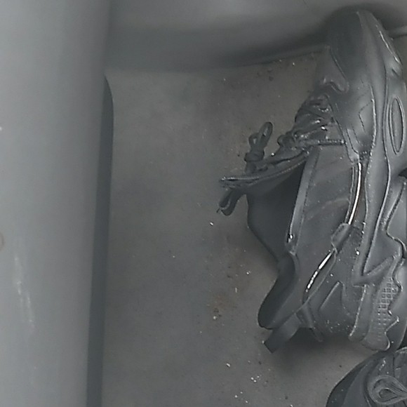 Adidas - Picture 1 of 1